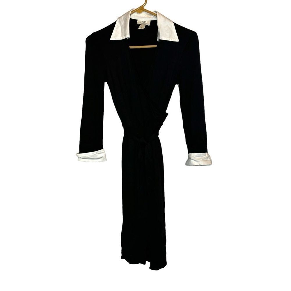 Loft petites black dress with white collar neck and cuff sleeves belted size 6P